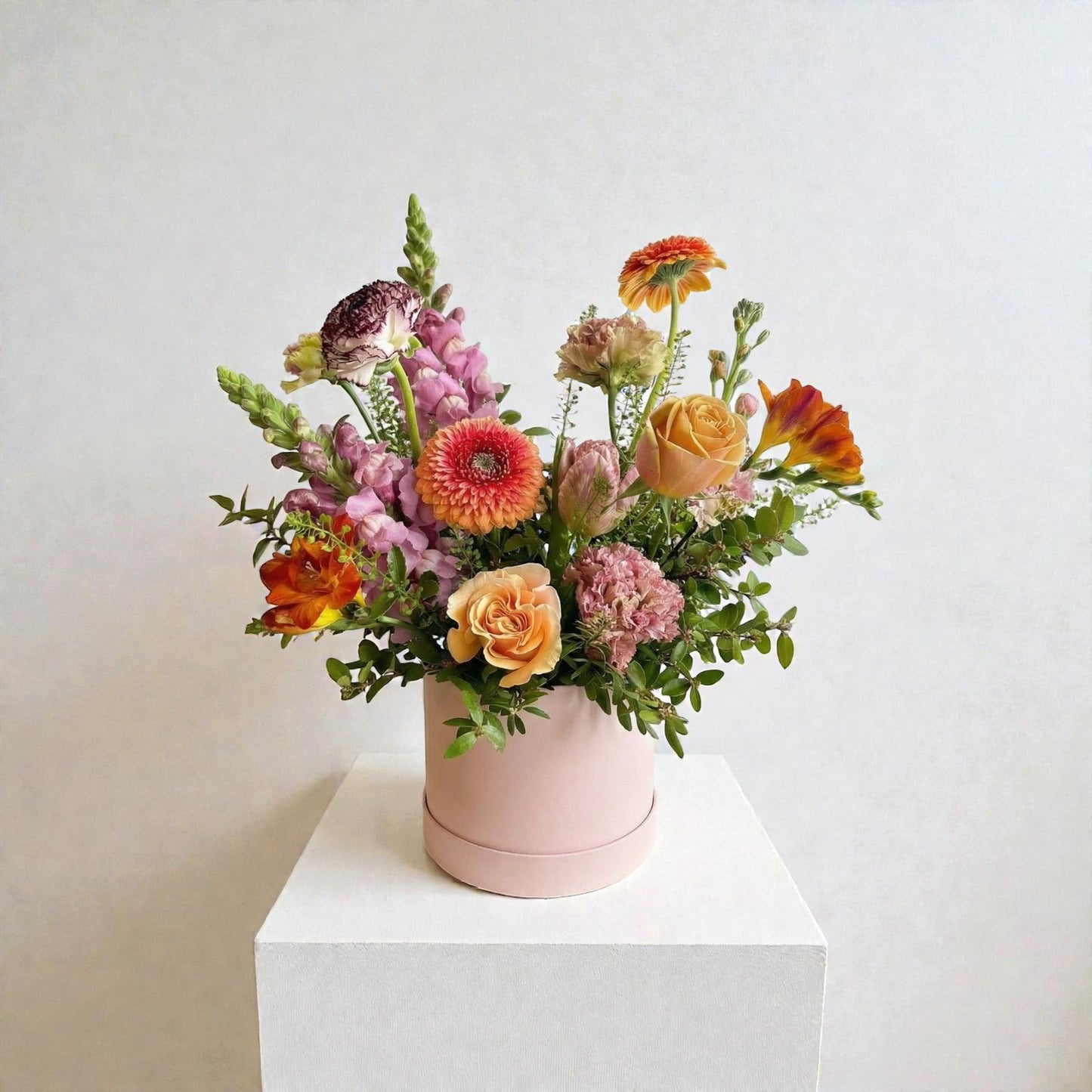 Seasonal Floral Gift Box - GIFTA.