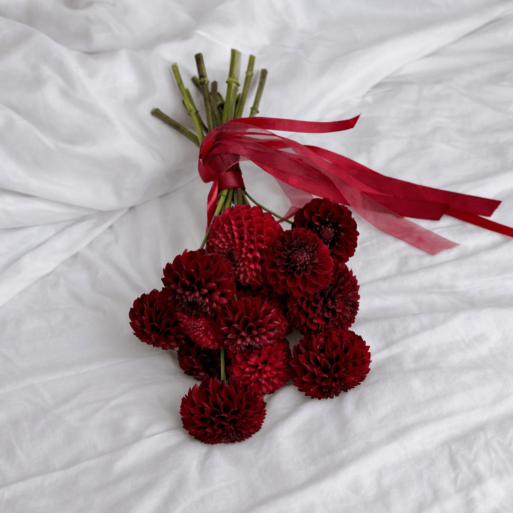 Bold Bloom Bouquet - GIFTA.