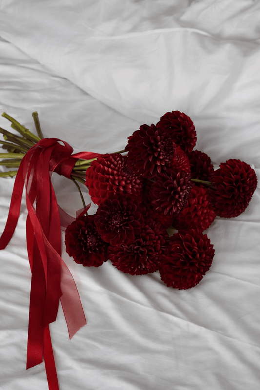 Bold Bloom Bouquet - GIFTA.