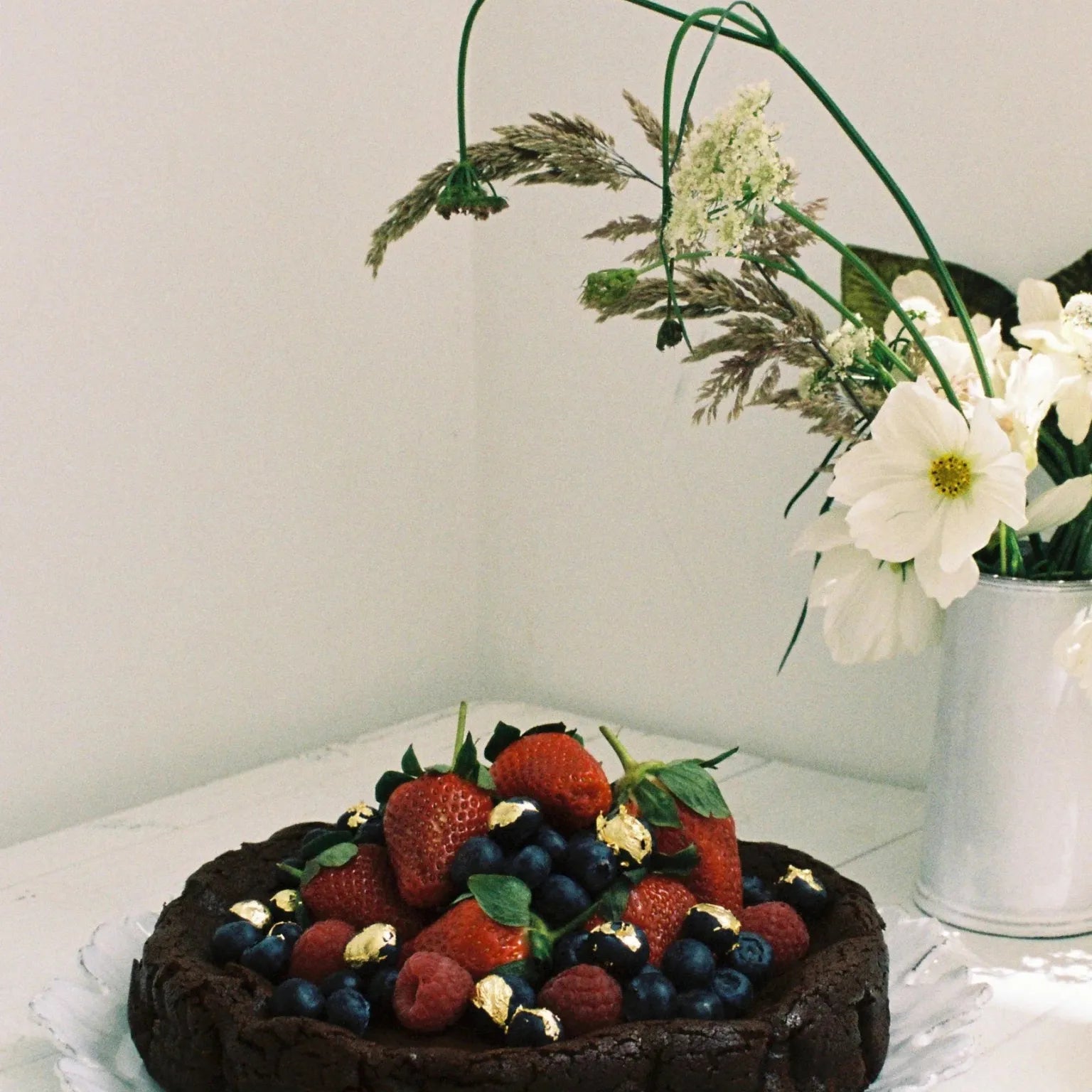 Flourless Dark Chocolate Gold Leaf Cake Kit - Forgetmenot