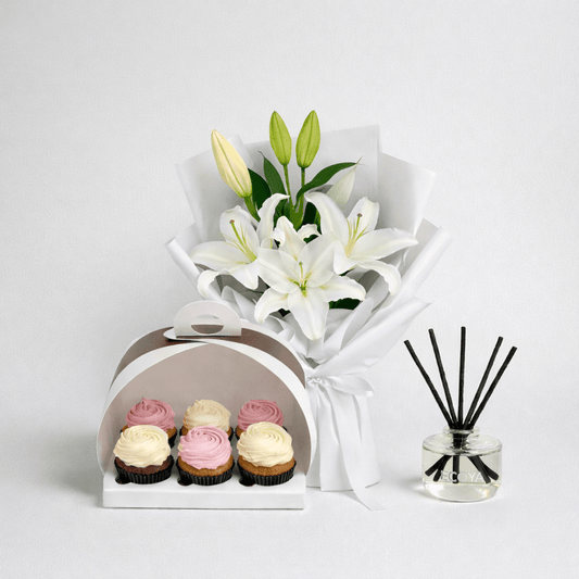 Flowers & Favourites Gift Set - GIFTA.