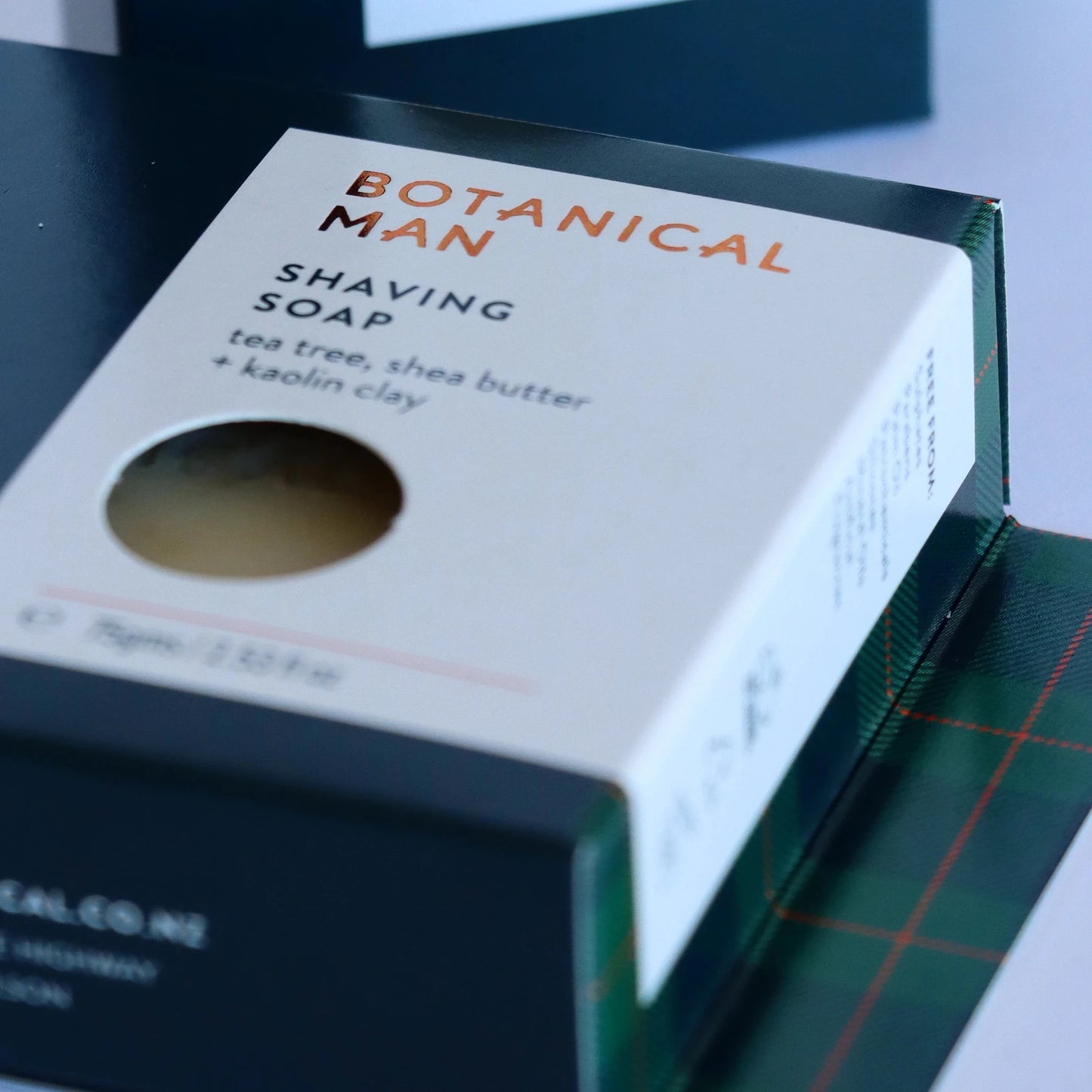 Shaving Soap - Tea Tree, Shea Butter + Kaolin Clay - GIFTA.